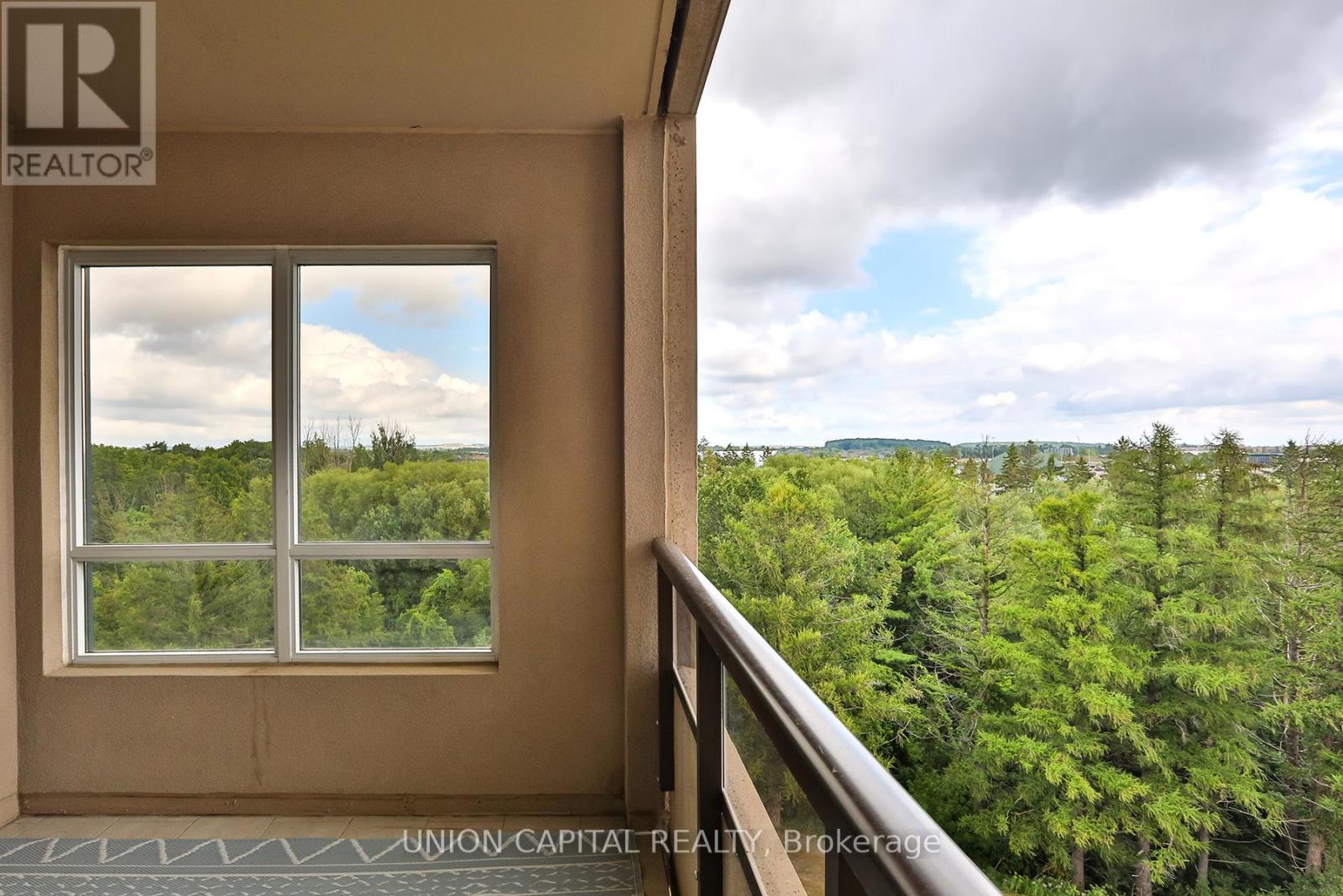 Photo 32 of 605 9255 Jane Street, Vaughan ON