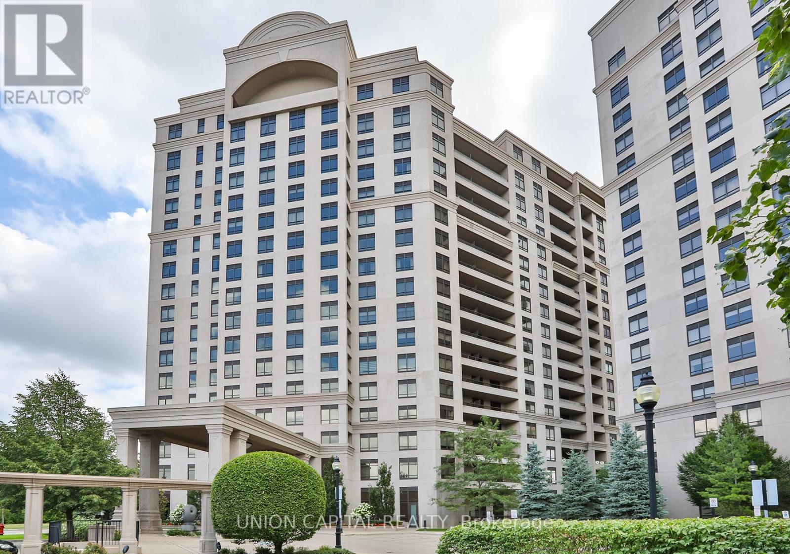 Photo 6 of 605 9255 Jane Street, Vaughan ON