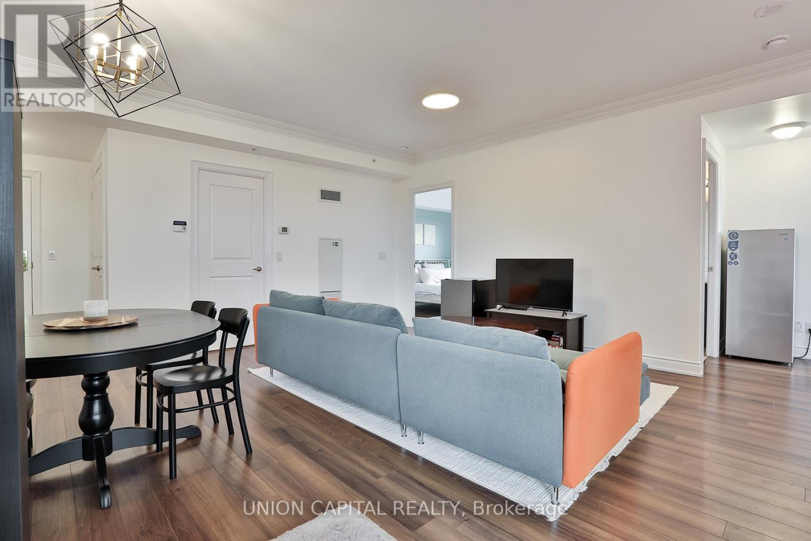 Photo 13 of 605 9255 Jane Street, Vaughan ON