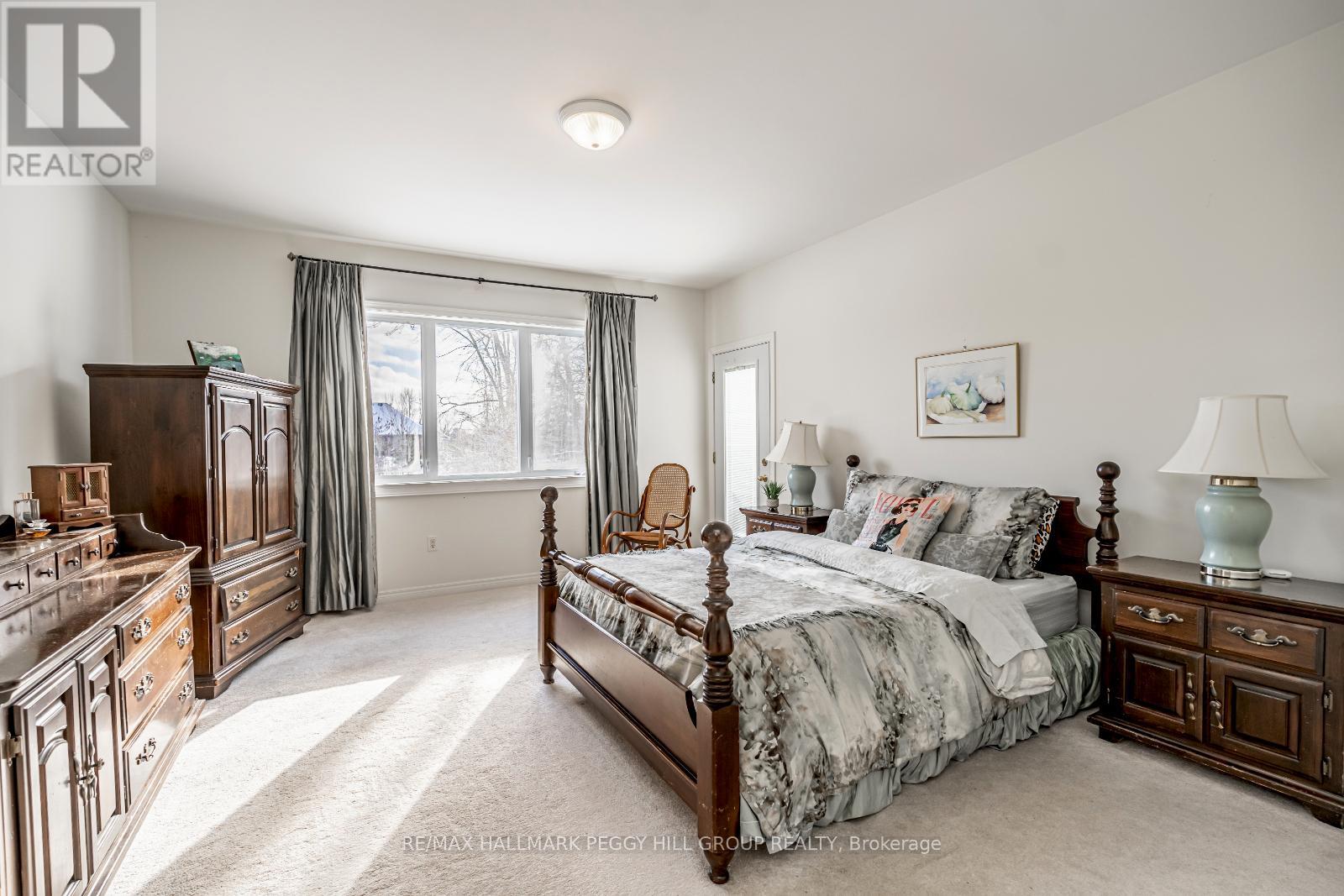 Photo 10 of 32 Basswood Circle, Oromedonte ON
