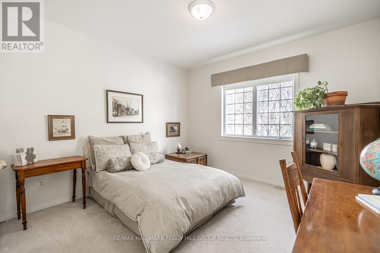 Photo 12 of 32 Basswood Circle, Oromedonte ON
