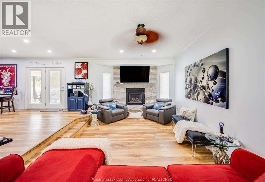 Photo 10 of 373 County Rd 34 West, Kingsville ON