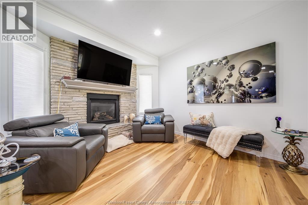 Photo 12 of 373 County Rd 34 West, Kingsville ON