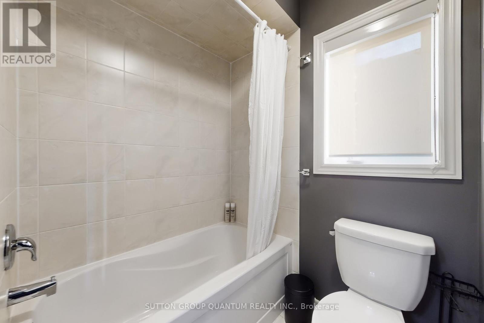 Photo 28 of 556 Bridgeview Road, Oakville ON