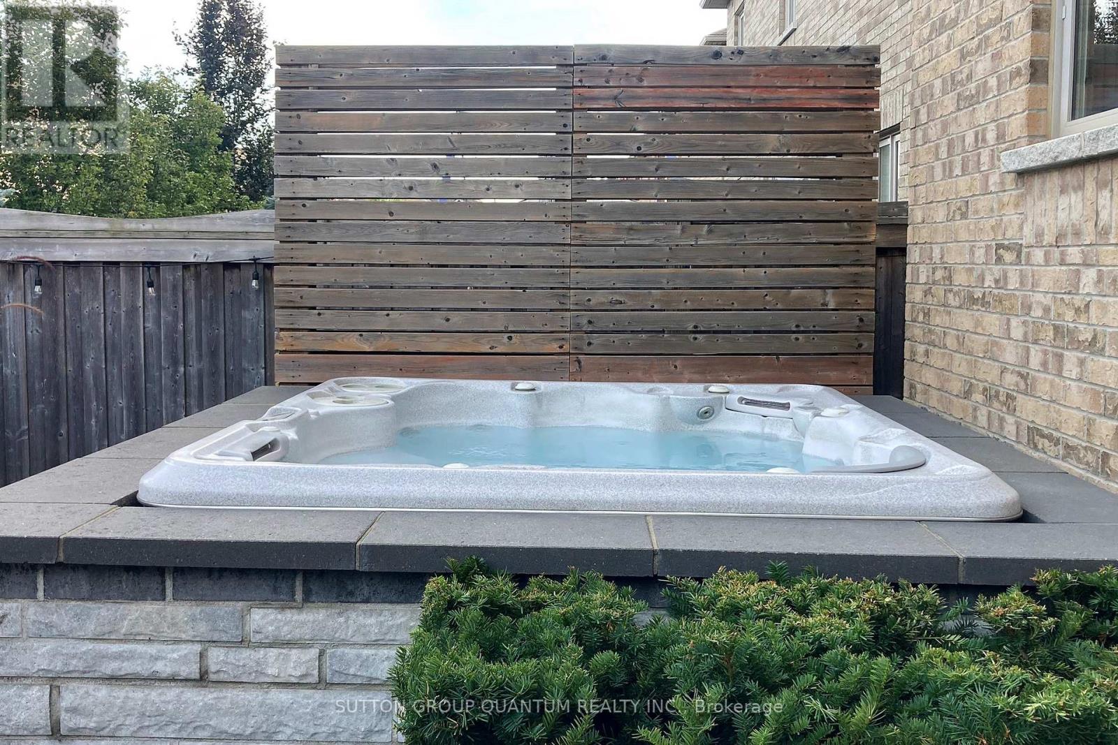 Photo 40 of 556 Bridgeview Road, Oakville ON