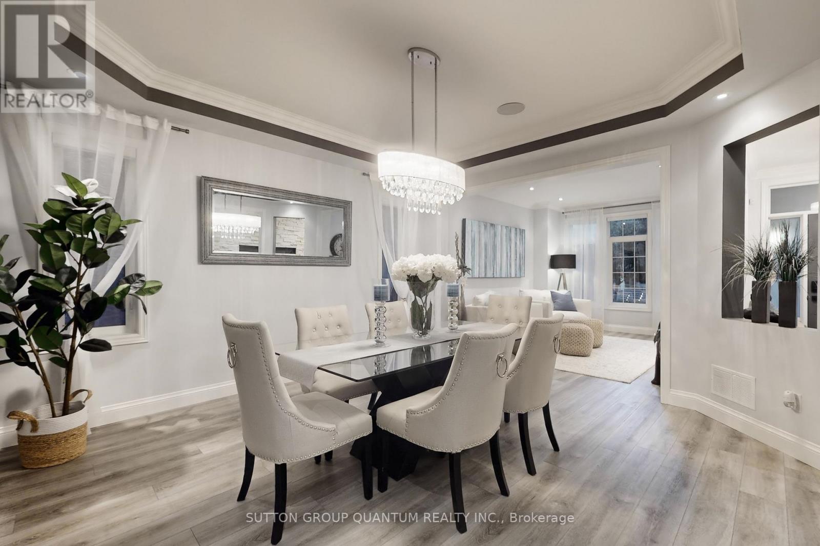 Photo 6 of 556 Bridgeview Road, Oakville ON