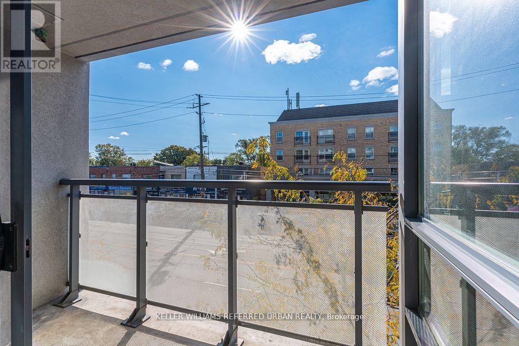 Photo 21 of 209 760 The Queensway, Toronto ON