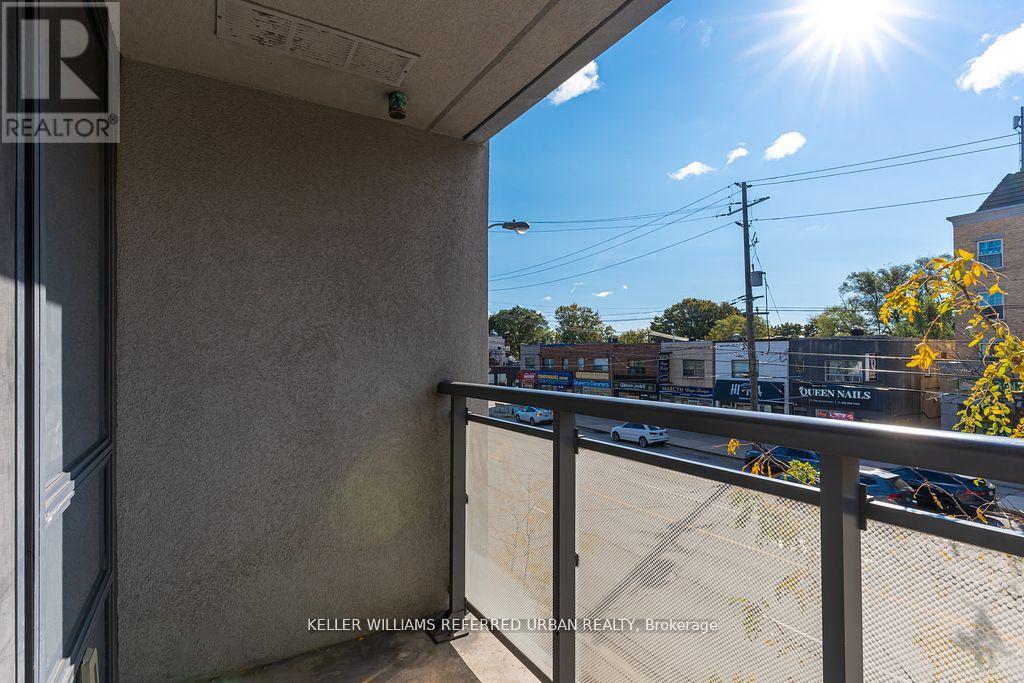 Photo 23 of 209 760 The Queensway, Toronto ON