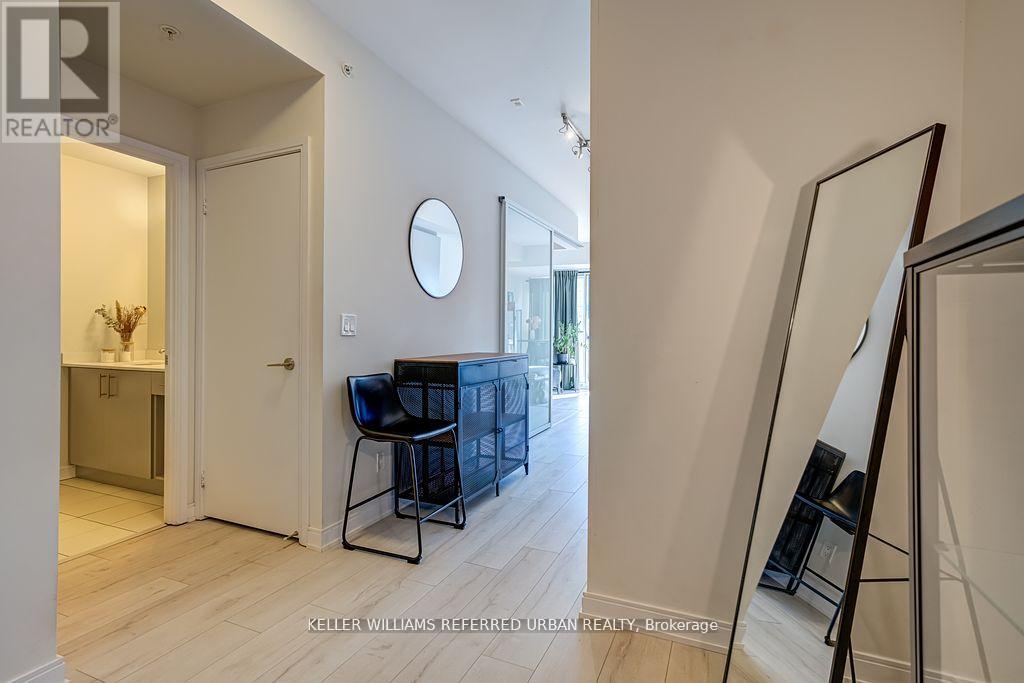 Photo 5 of 209 760 The Queensway, Toronto ON