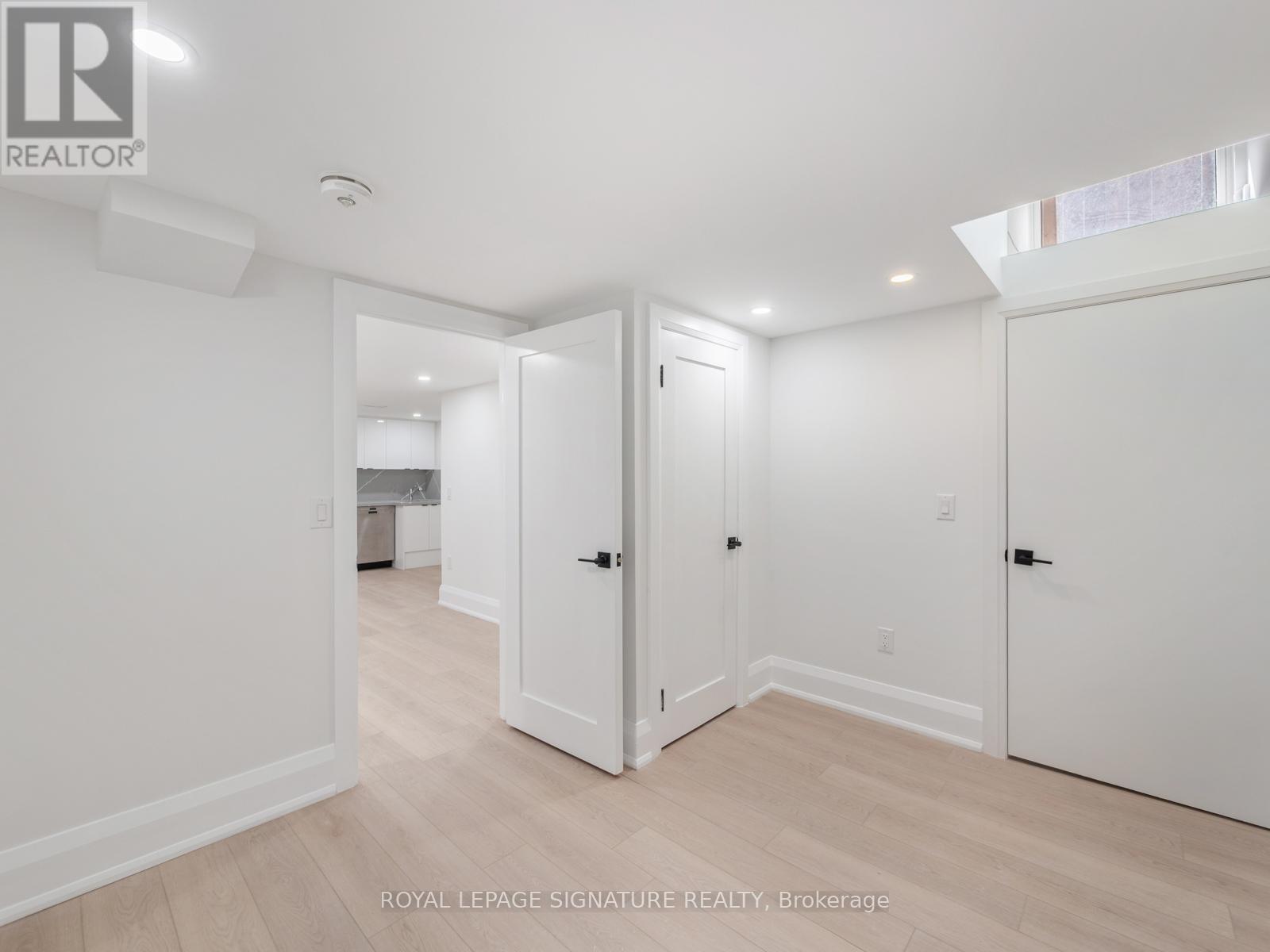 Photo 6 of Lower 202 Perth Avenue, Toronto ON