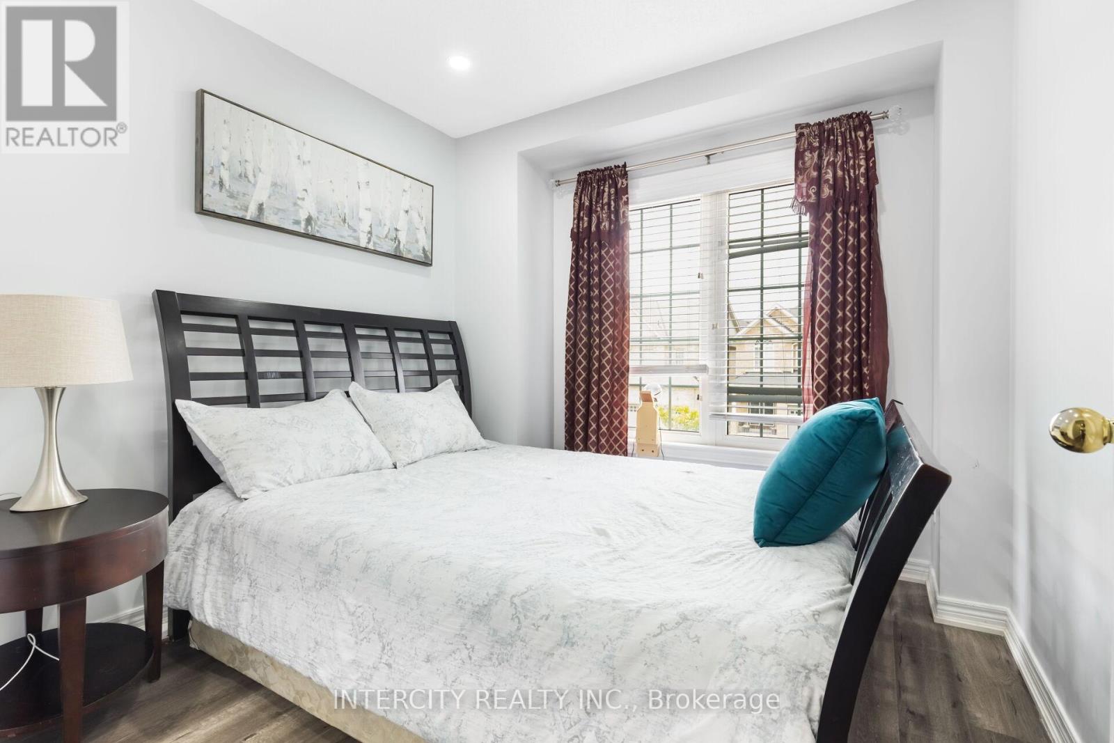 Photo 30 of 20 Vanderpool Crescent, Brampton ON