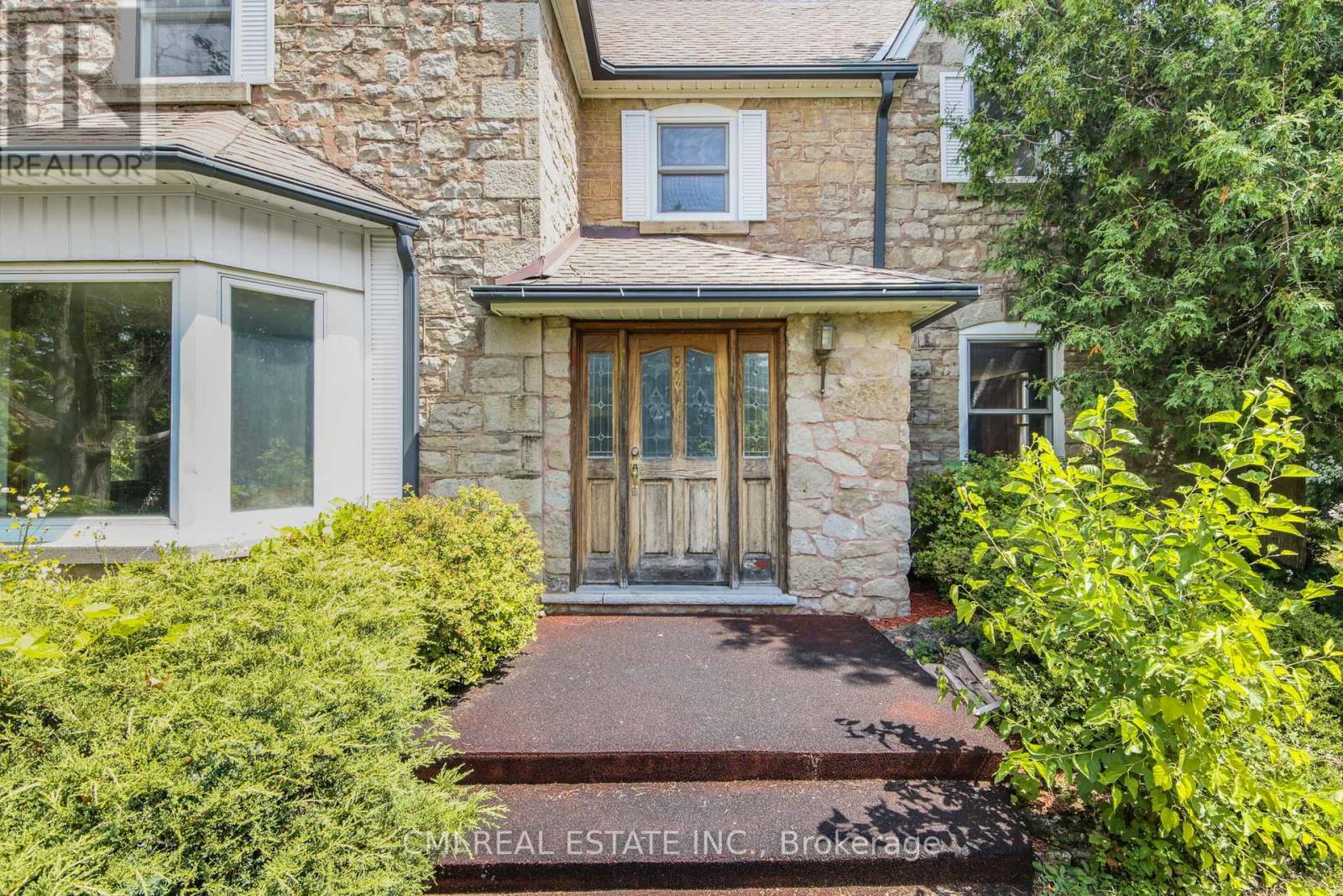 Photo 2 of 4143 Cedar Springs Road, Burlington ON