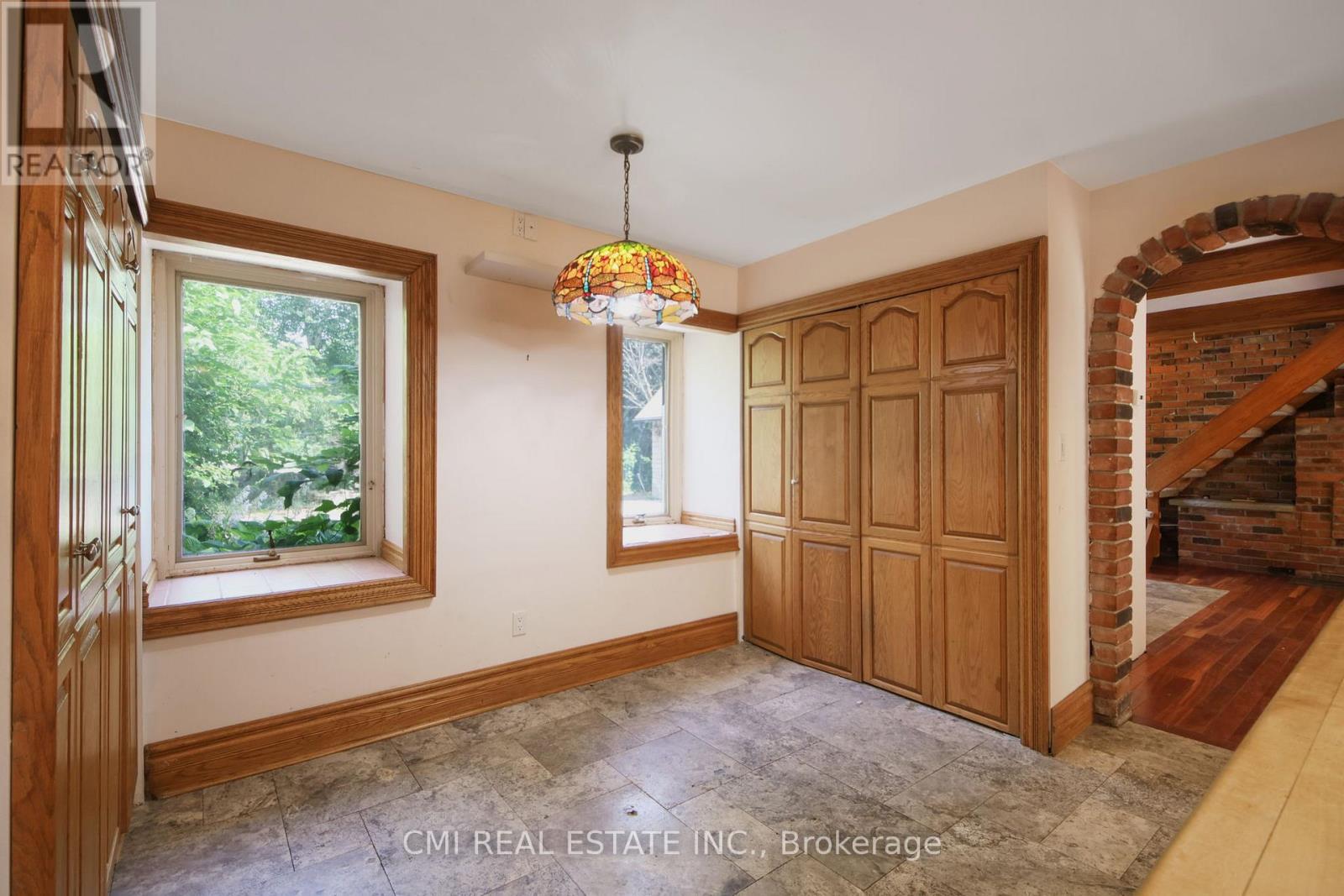Photo 9 of 4143 Cedar Springs Road, Burlington ON
