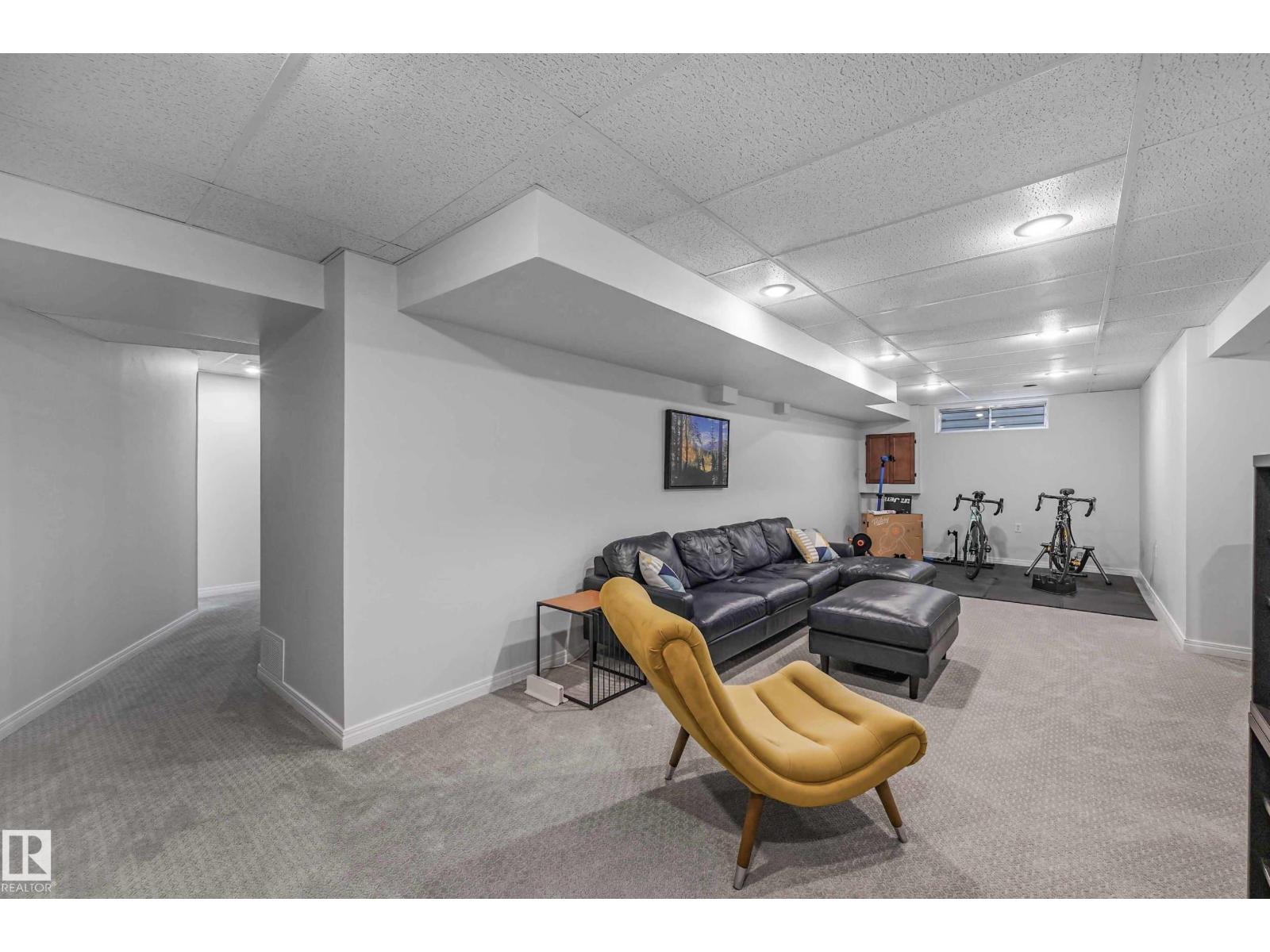 Photo 45 of 131 Ormsby Rd W Nw, Edmonton AB