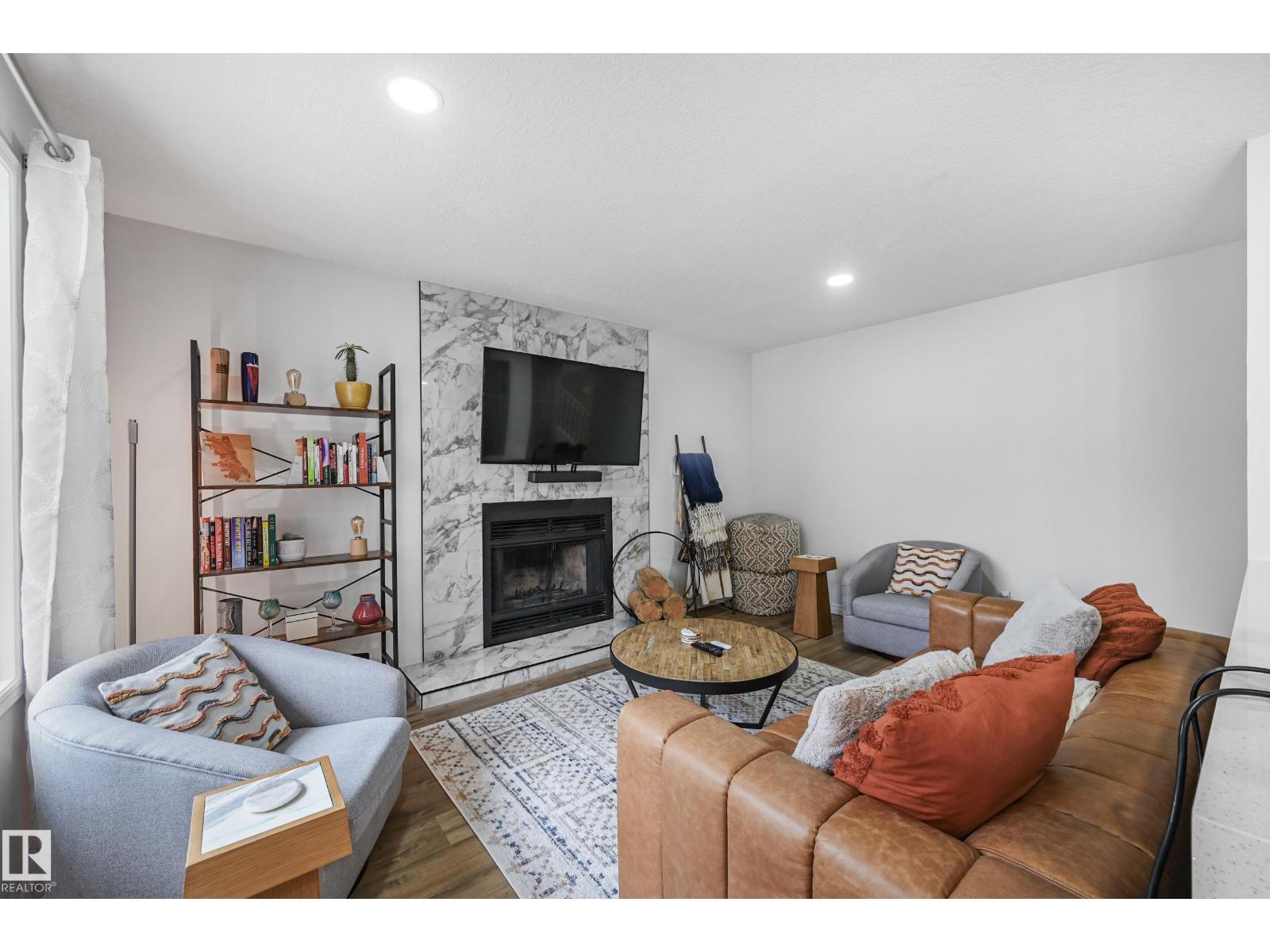 Photo 24 of 131 Ormsby Rd W Nw, Edmonton AB