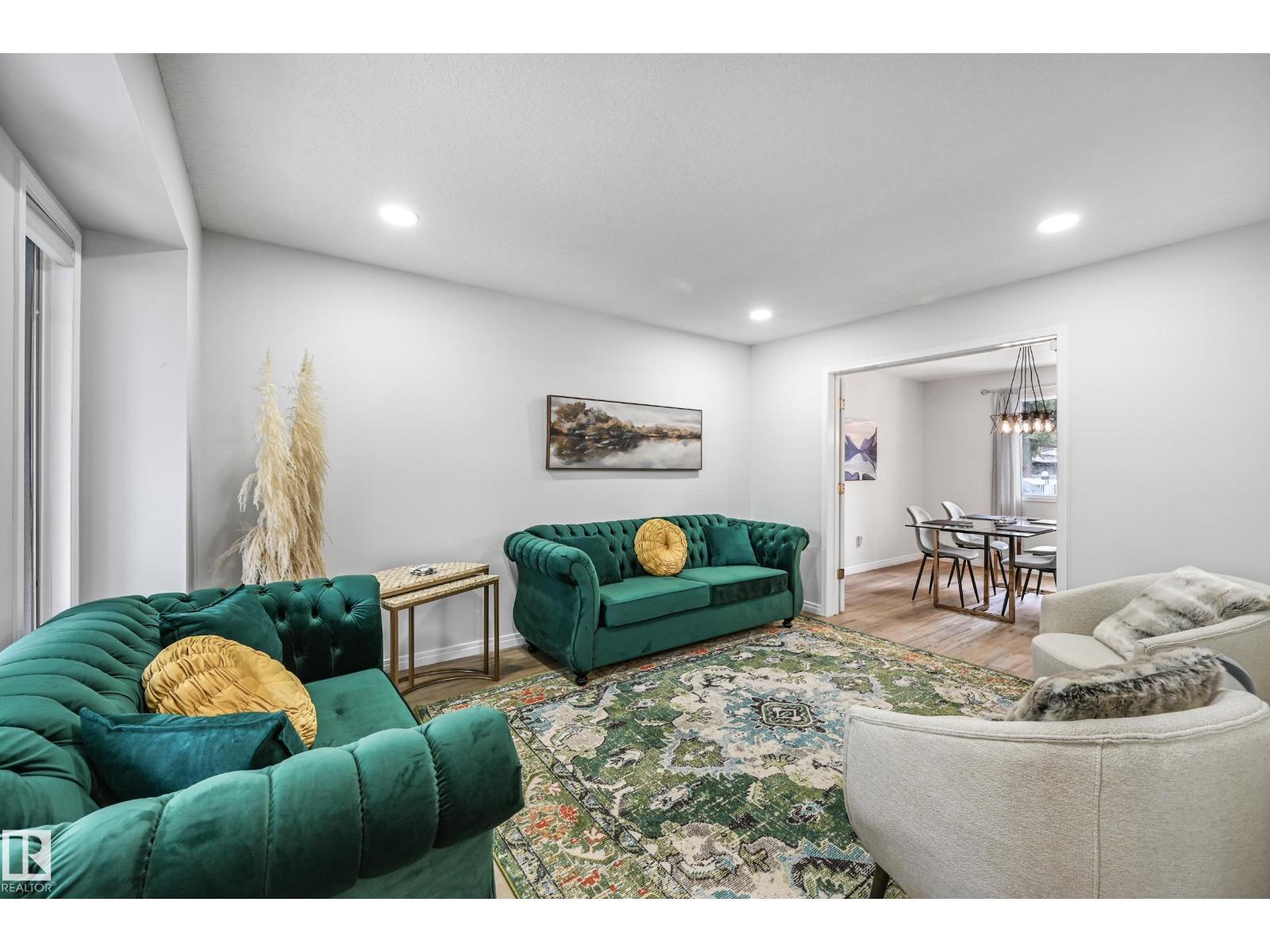 Photo 26 of 131 Ormsby Rd W Nw, Edmonton AB