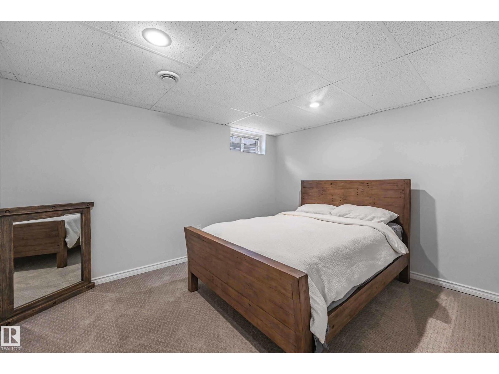 Photo 42 of 131 Ormsby Rd W Nw, Edmonton AB