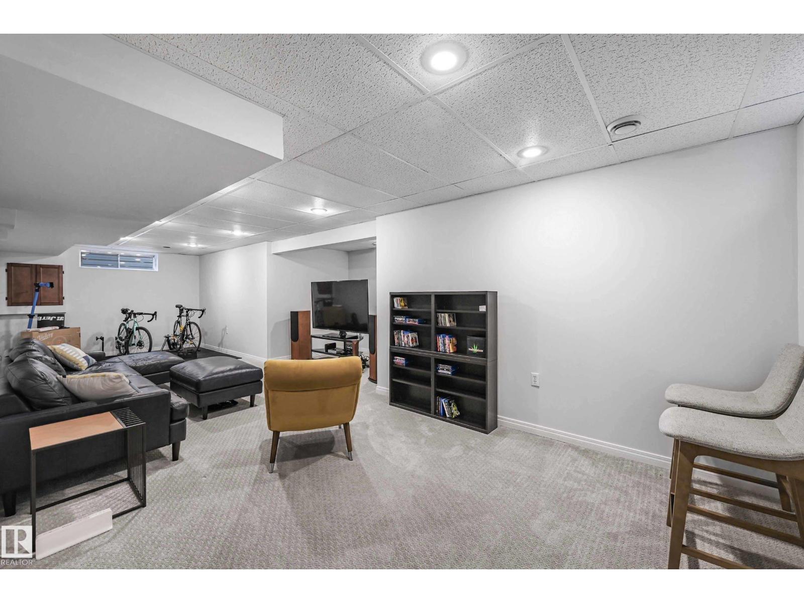 Photo 44 of 131 Ormsby Rd W Nw, Edmonton AB