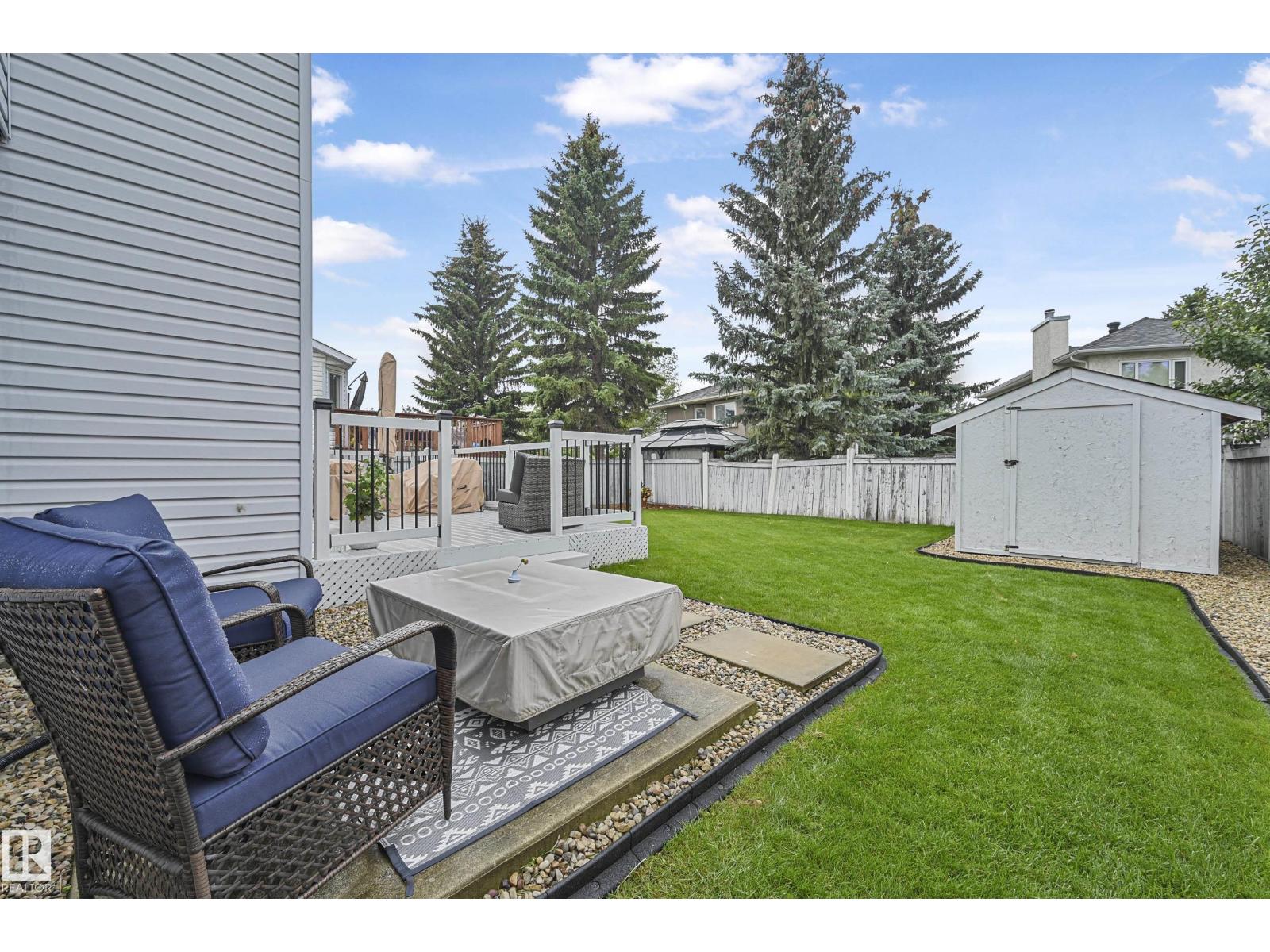 Photo 7 of 131 Ormsby Rd W Nw, Edmonton AB