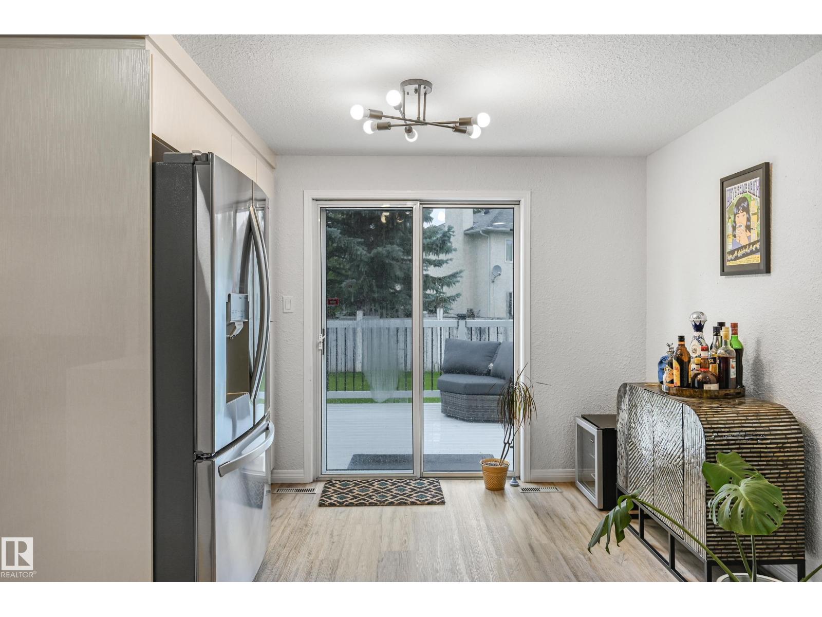 Photo 22 of 131 Ormsby Rd W Nw, Edmonton AB