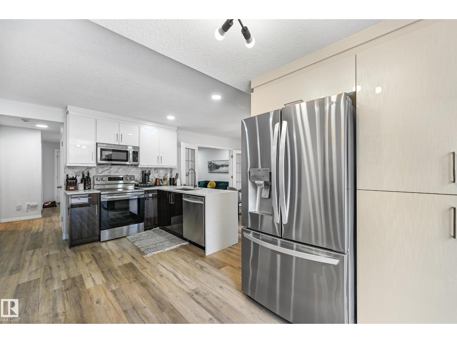 Photo 23 of 131 Ormsby Rd W Nw, Edmonton AB