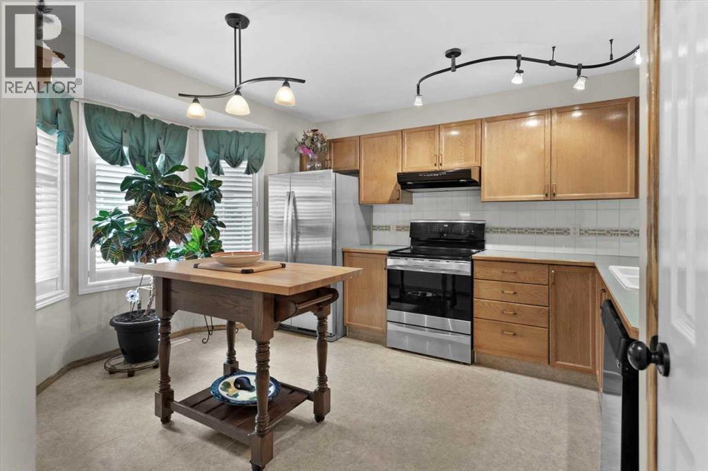 Single Family House for Sale in  Hidden Spring Place NW Hidden Valley Calgary 