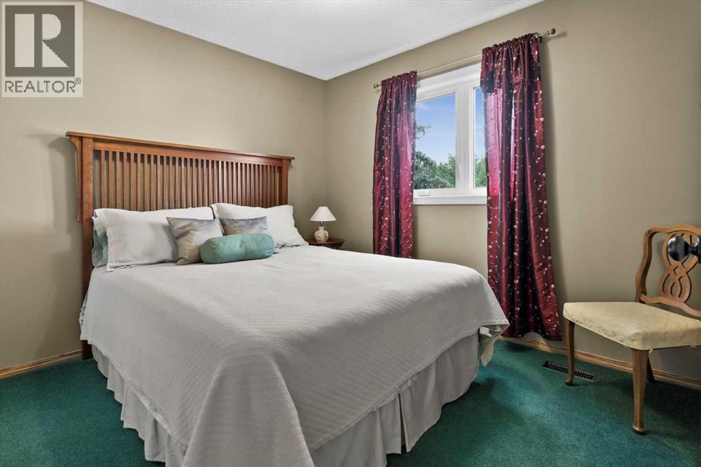 Single Family House for Sale in  Hidden Spring Place NW Hidden Valley Calgary 