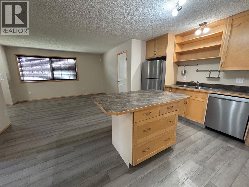 Single Family House Bungalow for Sale in   Everridge Square SW Evergreen Calgary 
