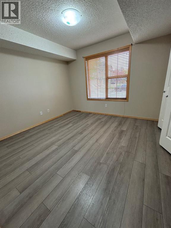 Single Family House Bungalow for Sale in   Everridge Square SW Evergreen Calgary 