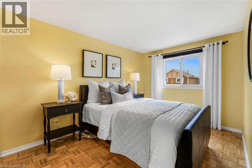 Photo 20 of 7242 Corrine Crescent, Mississauga ON