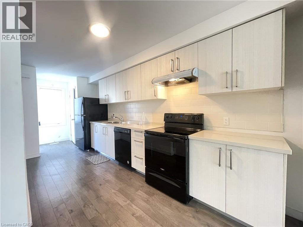 Photo 21 of 400 Alberta Street, Welland ON