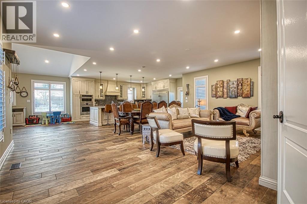 Photo 12 of 5499 Attema Crescent, St Anns ON
