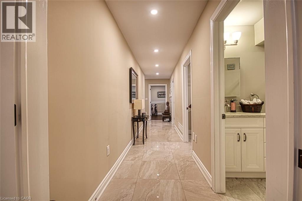 Photo 10 of 5499 Attema Crescent, St Anns ON