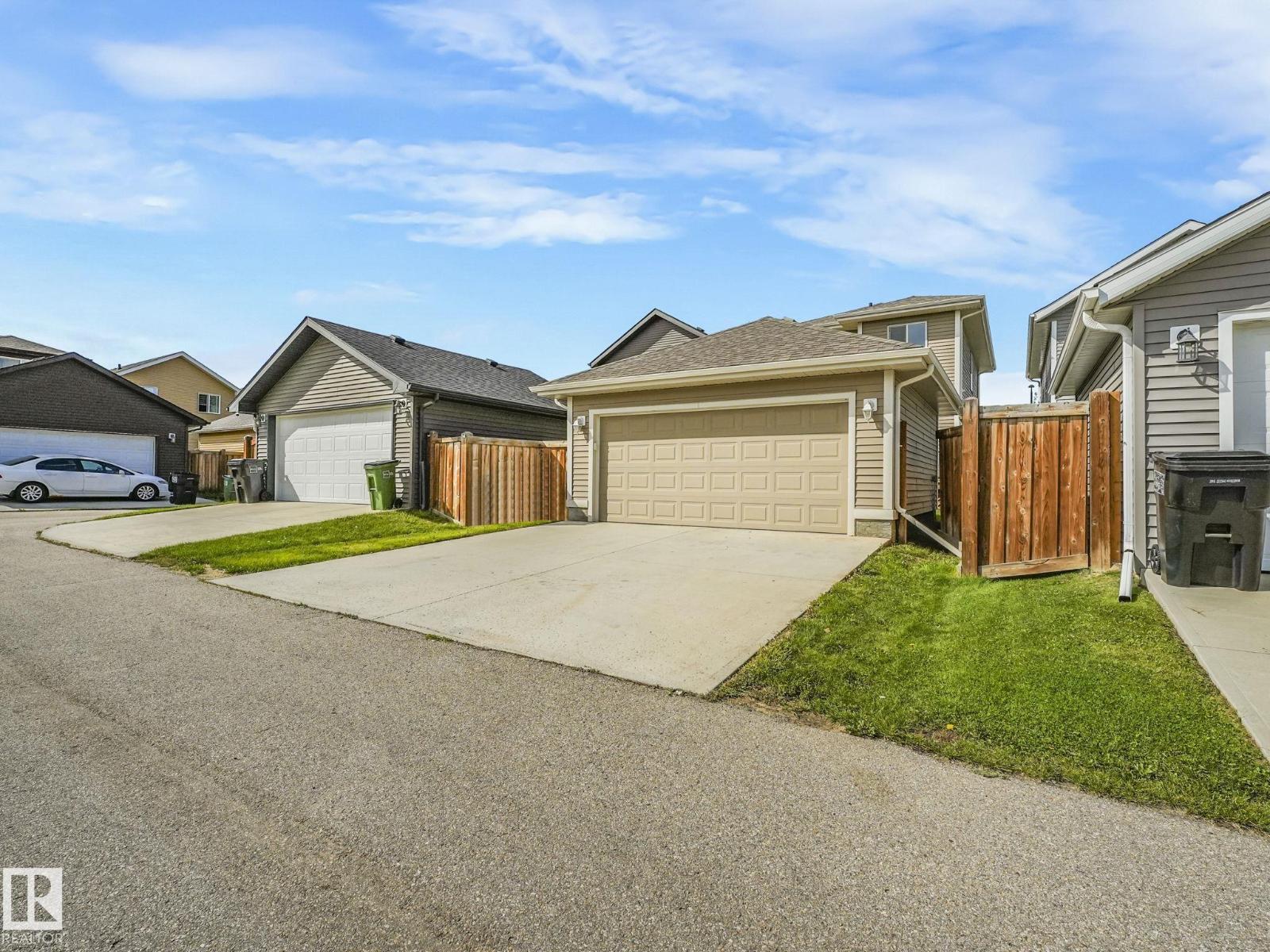Photo 20 of 22223 89 Av Nw Nw, Edmonton AB