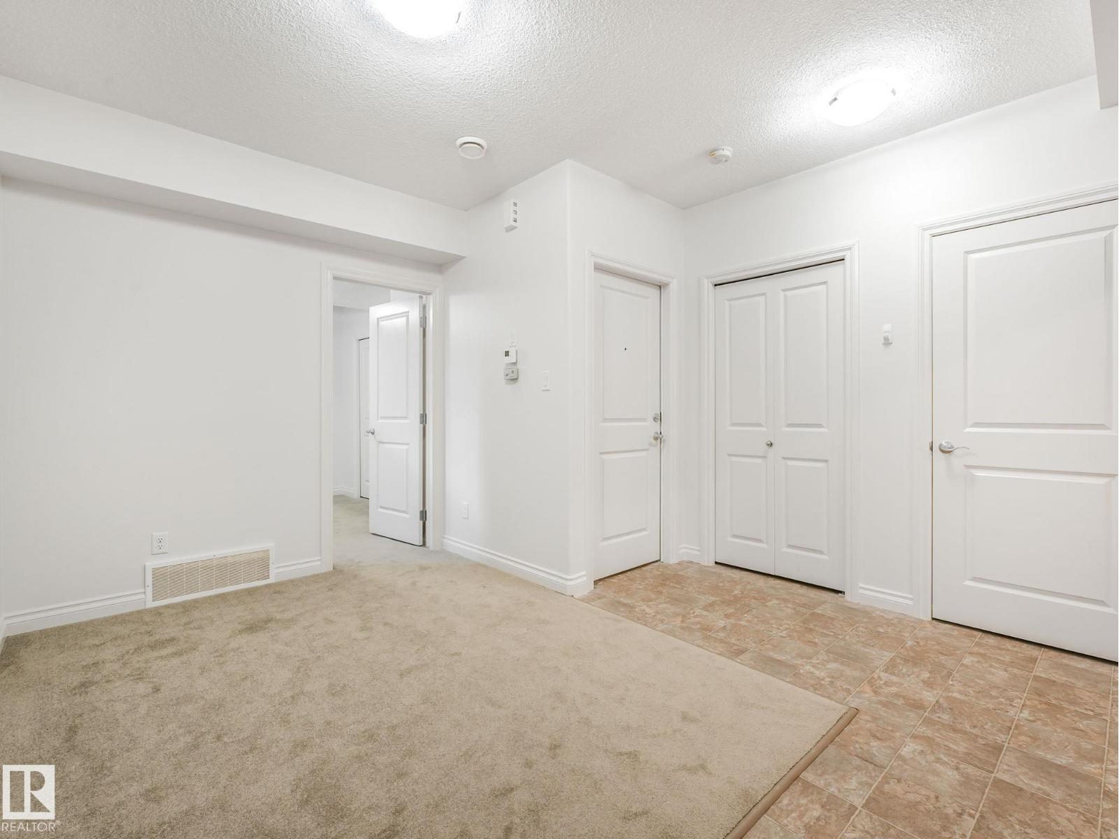 Photo 41 of 22223 89 Av Nw Nw, Edmonton AB