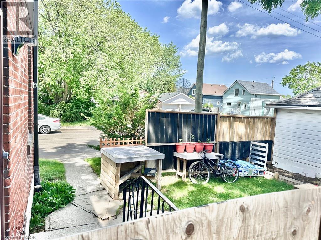 Photo 38 of 215 Rosewood Road, Hamilton ON