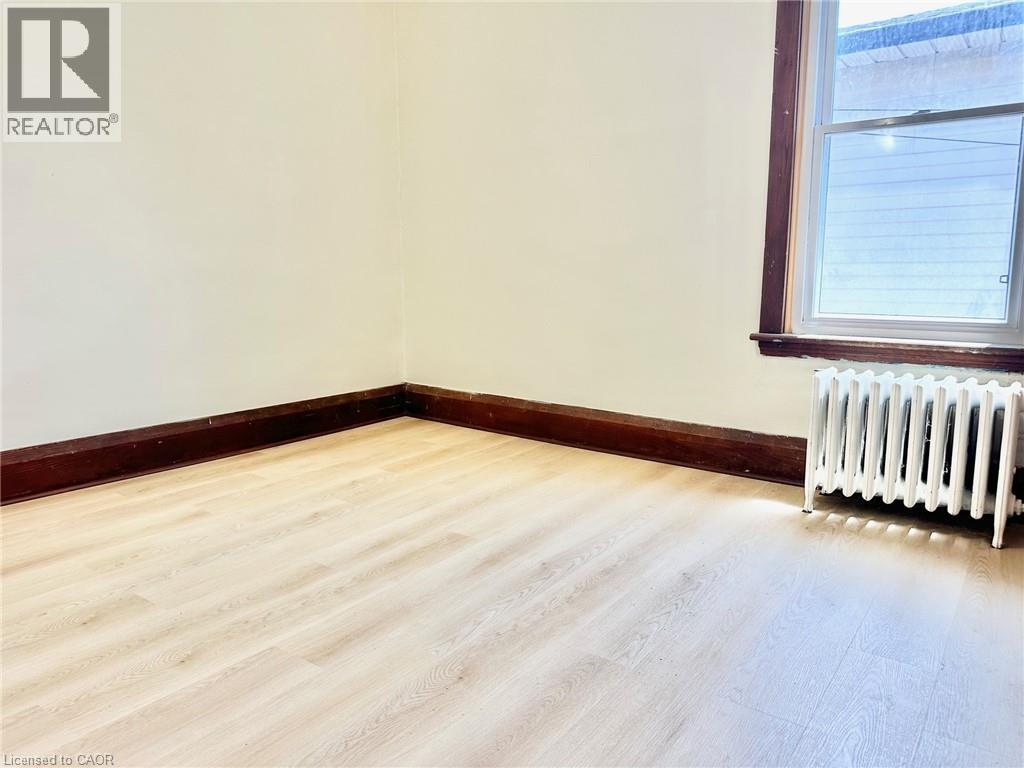 Photo 22 of 215 Rosewood Road, Hamilton ON