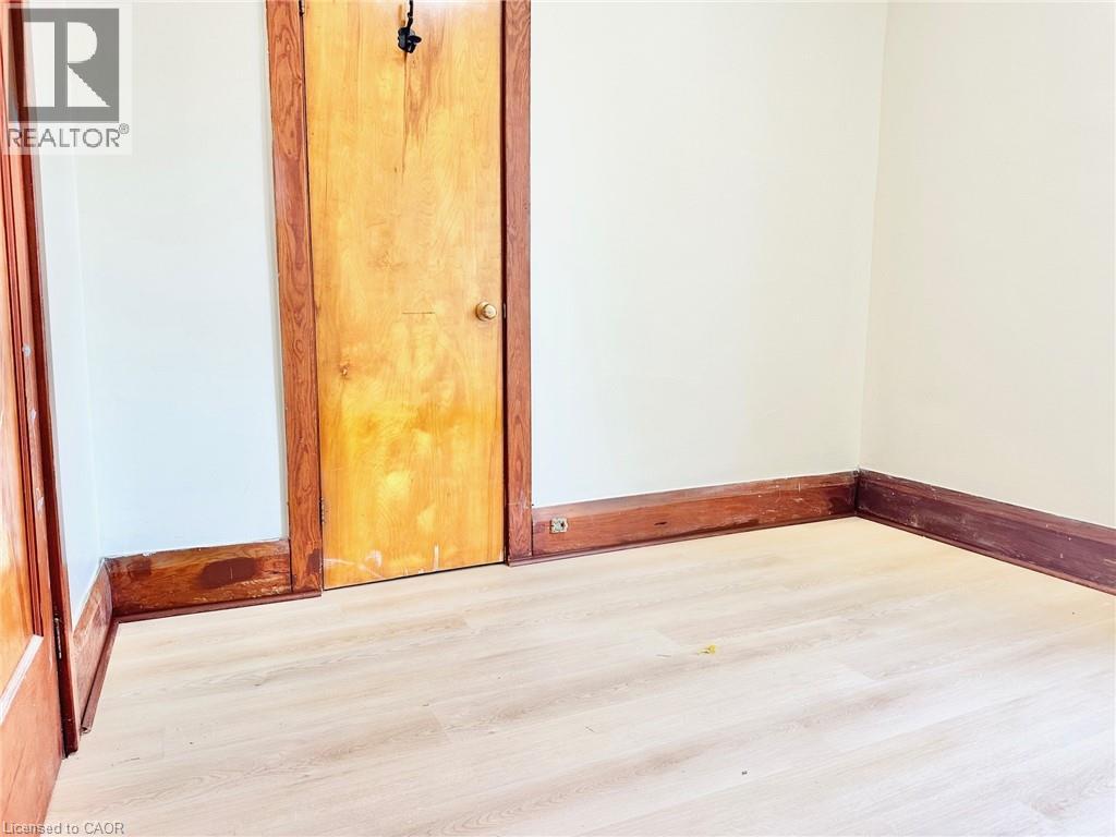 Photo 21 of 215 Rosewood Road, Hamilton ON