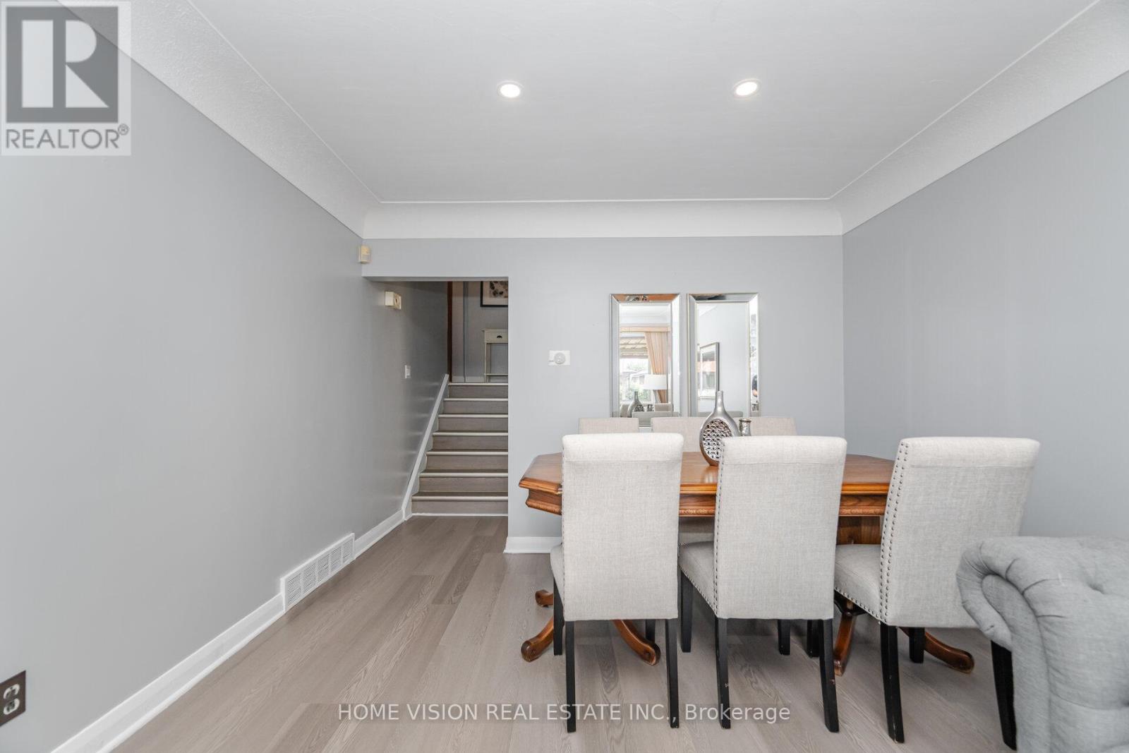 Photo 13 of 15 Adair Avenue N, Hamilton ON