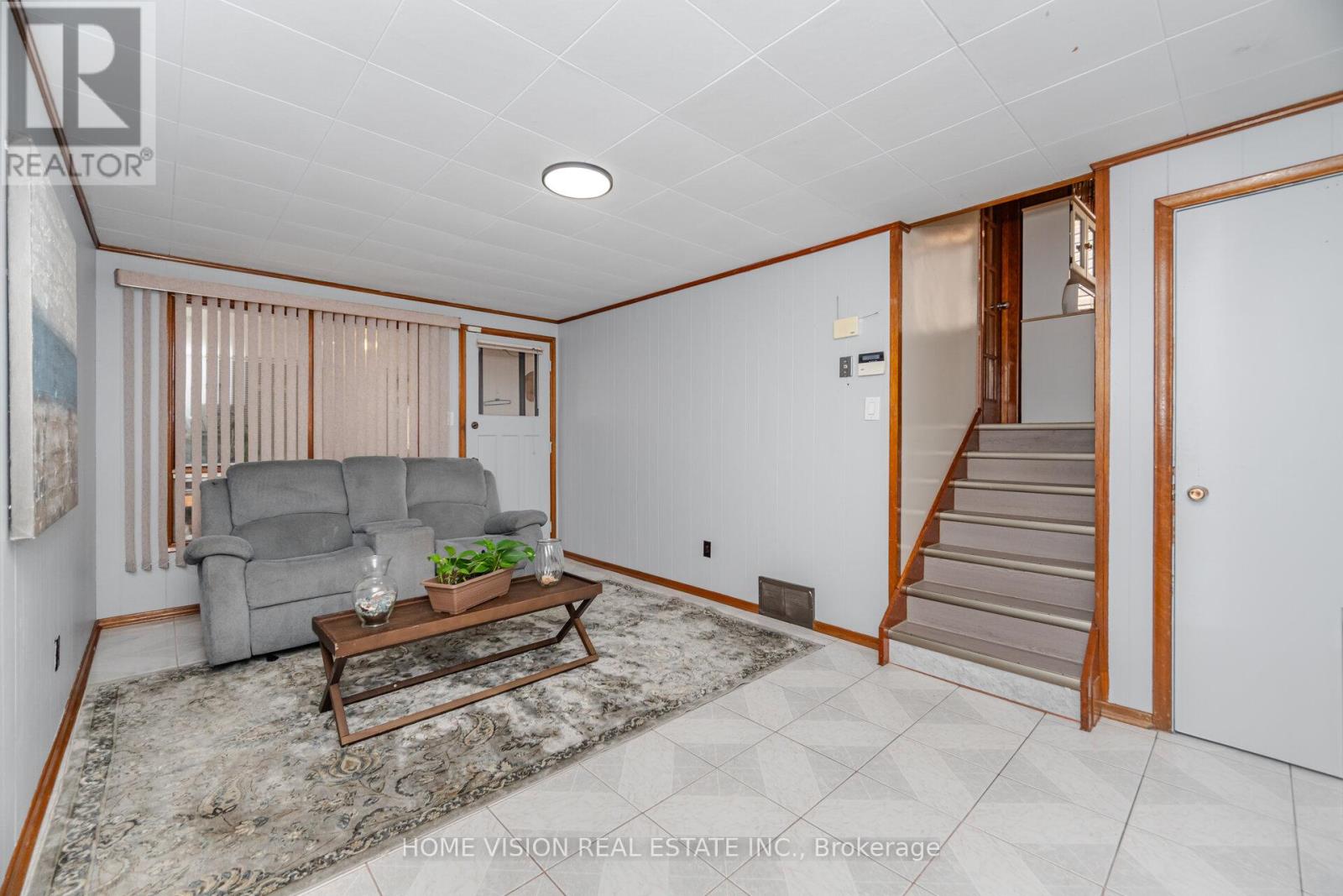 Photo 23 of 15 Adair Avenue N, Hamilton ON