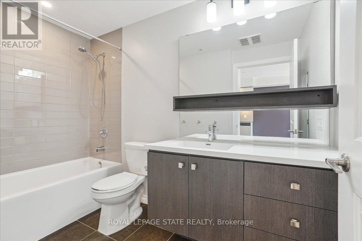 Photo 25 of 401 40 Esplanade Lane, Grimsby ON