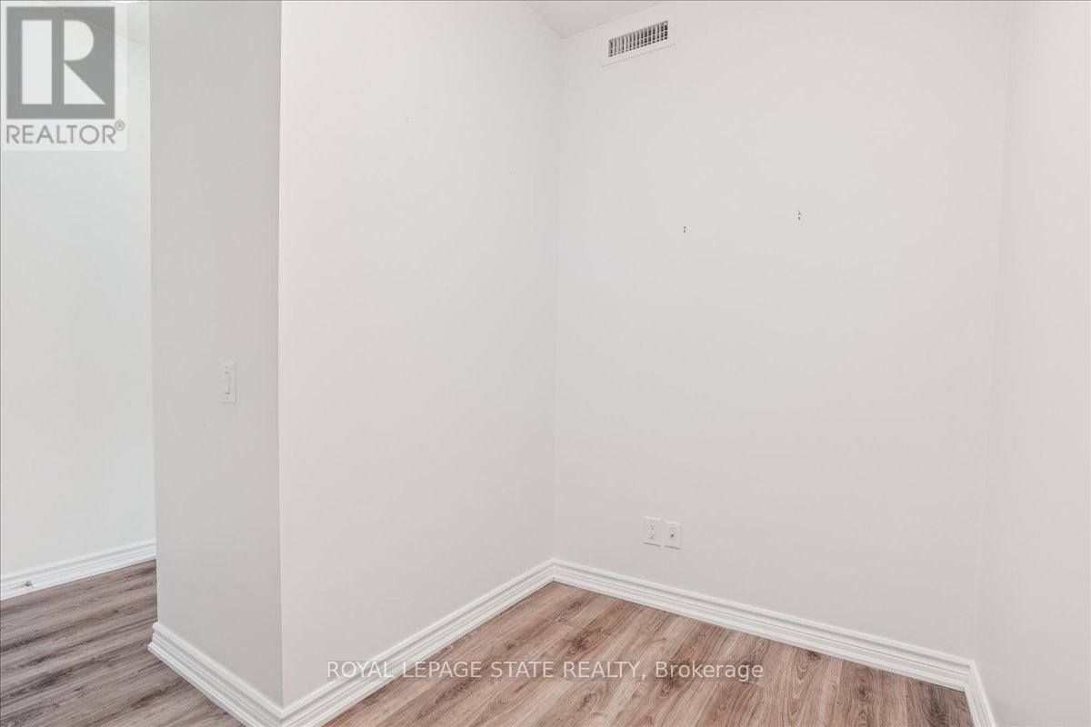 Photo 28 of 401 40 Esplanade Lane, Grimsby ON