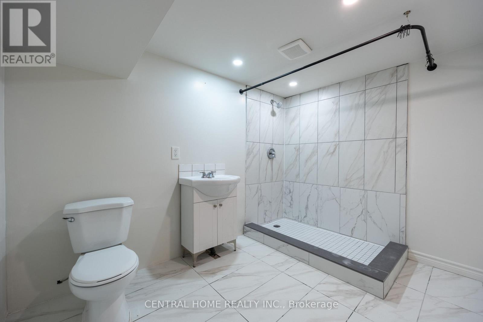 Photo 27 of 1650 King Street E, Hamilton ON