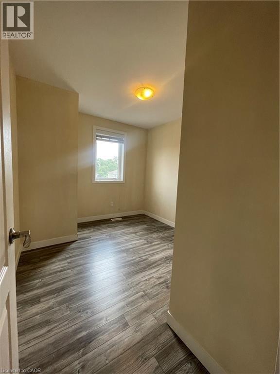 Photo 11 of 59 Denistoun Upper Street Unit Upper, Welland ON