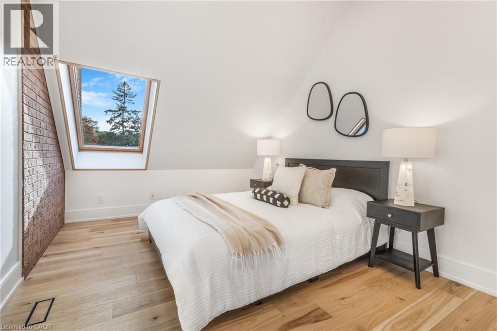 Photo 16 of 75 Reding Road, Ancaster ON