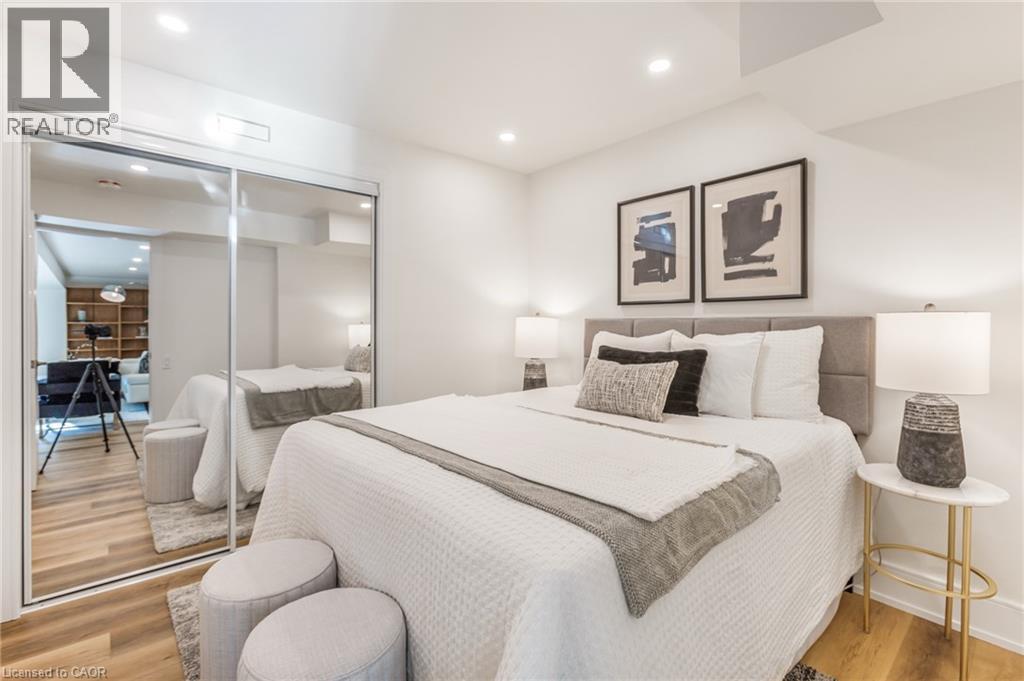 Photo 35 of 75 Reding Road, Ancaster ON