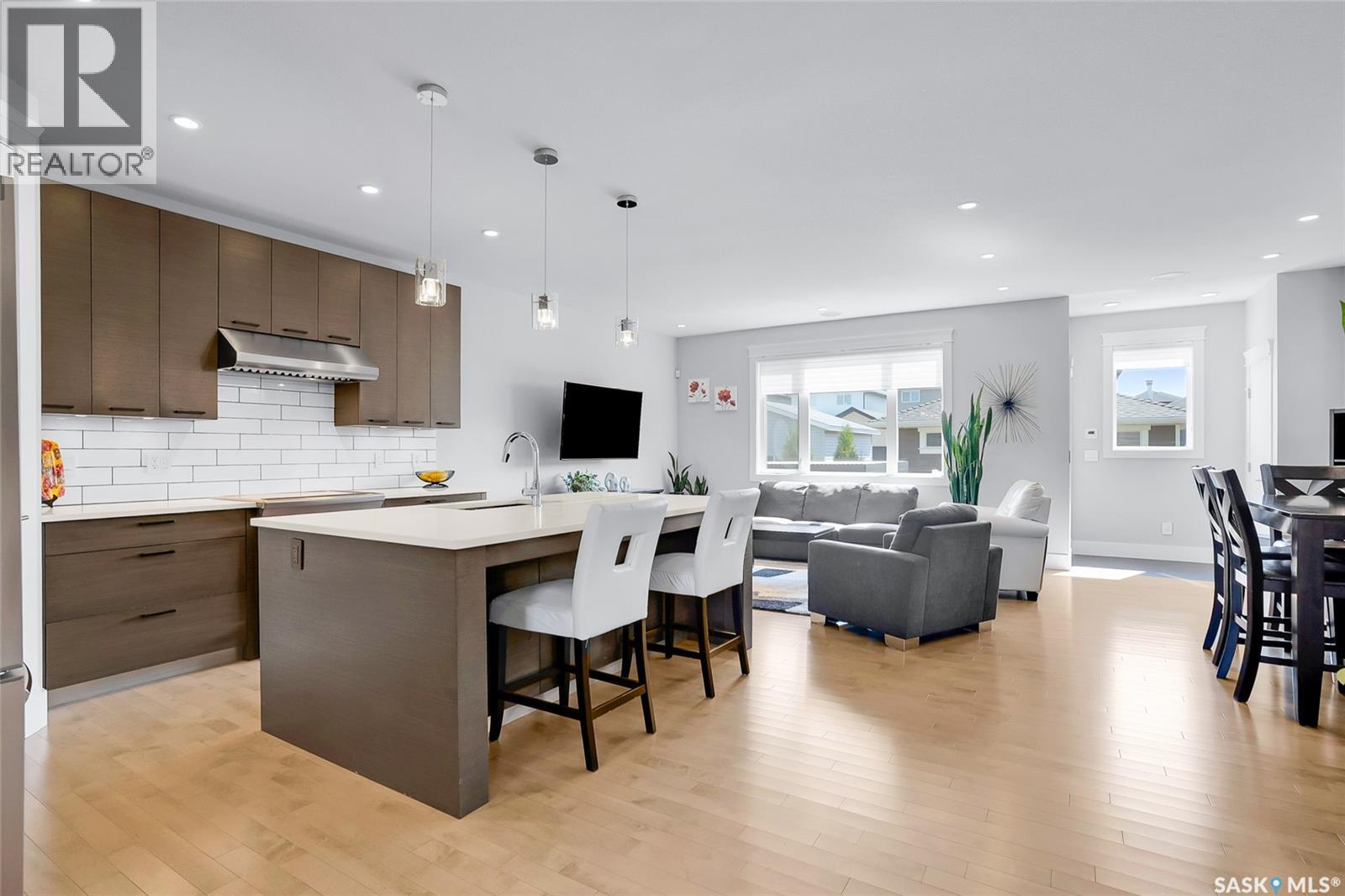Single Family House 2 Level for Sale in  Kloppenburg CRESCENT Saskatoon 