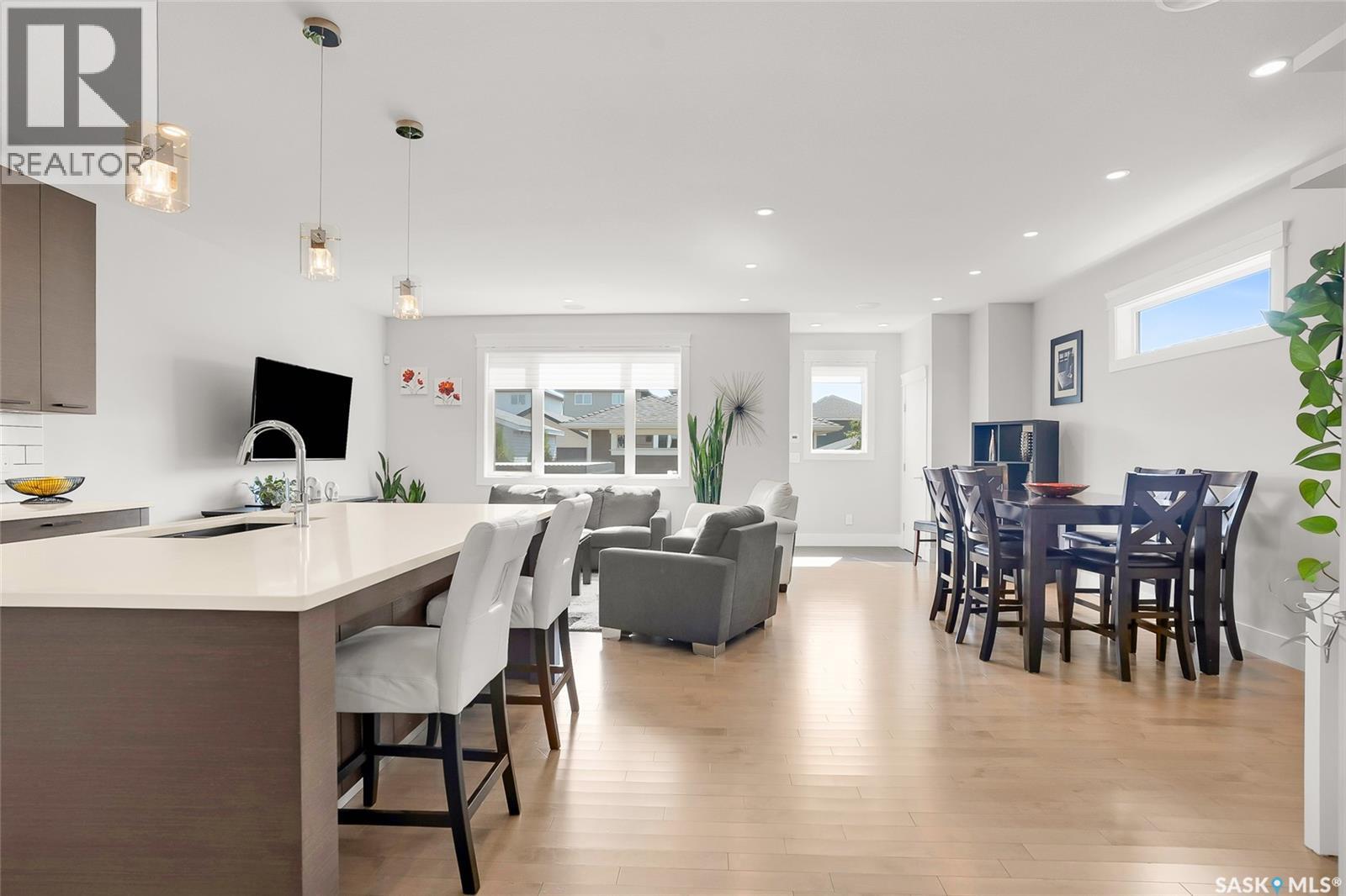Single Family House 2 Level for Sale in  Kloppenburg CRESCENT Saskatoon 
