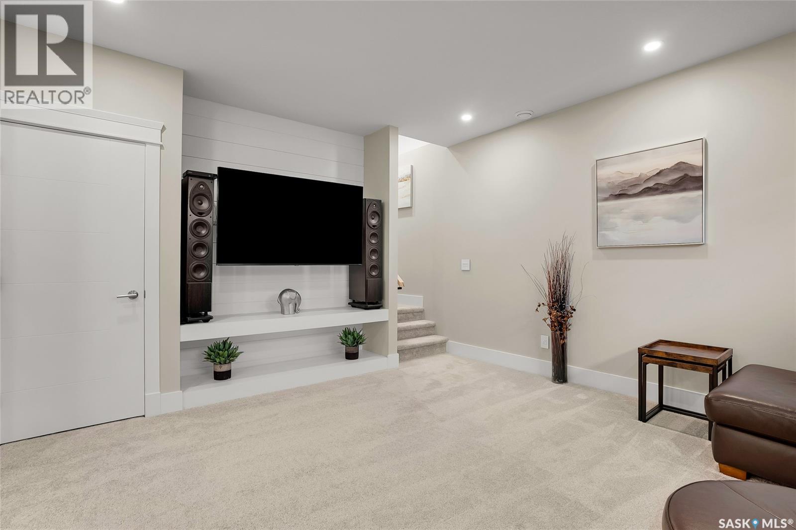 Single Family House 2 Level for Sale in  Kloppenburg CRESCENT Saskatoon 