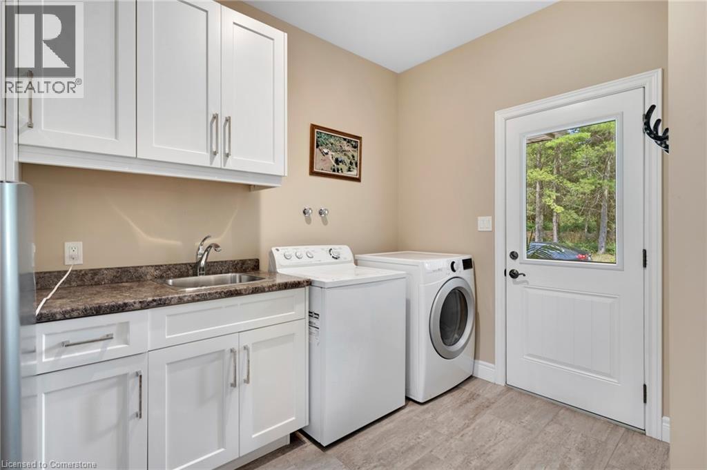 Photo 17 of 6845 Wellington Road 34, Puslinch ON